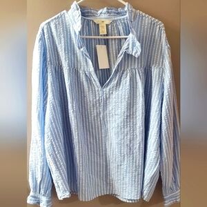 H&M Light Blue Textured Seersucker Stroped Button Down Blouse.